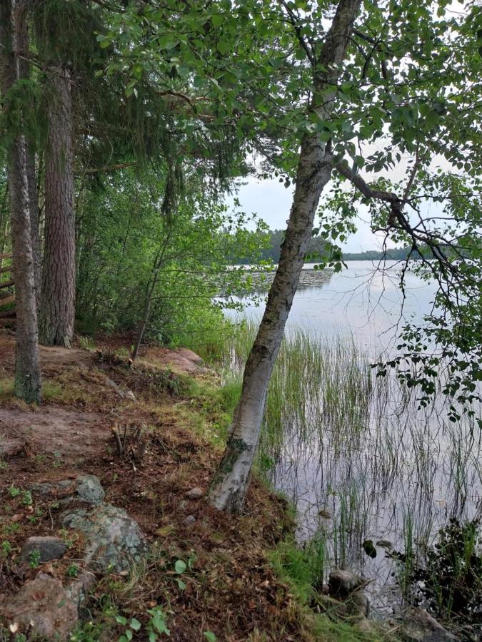 Eraemoekki Jaerven Rannalla Laitila Экстерьер фото